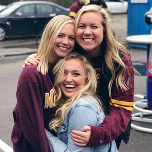 Meet your Posher, Alyssa